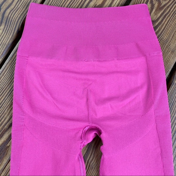 Lululemon Zone In Tight Raspberry 2 XS - Picture 7 of 11